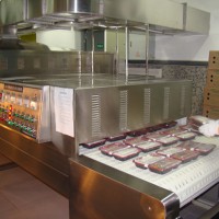 隧道盒饭复热设备（快餐加热机）-广州威雅斯微波设备有限公司